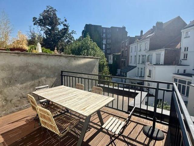 Lepoutre Neighborhood 2 Bdr Duplex with Terrace – PEB C