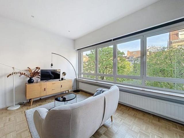 Lepoutre / Pl. Brugmann: Beautiful furnished studio