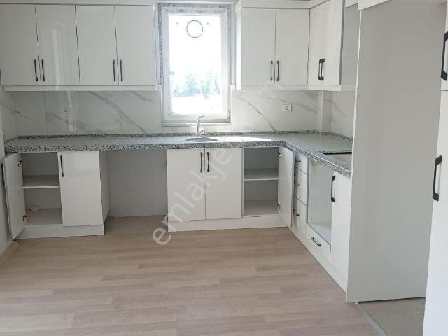 Lerox Uçardan Geniş Ve Konforlu 3+1 Satılık Daire