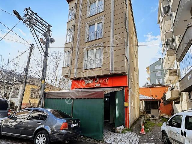 Lerox Uçar'dan Terme Çay Mahallesinde Komple Satılık Bina