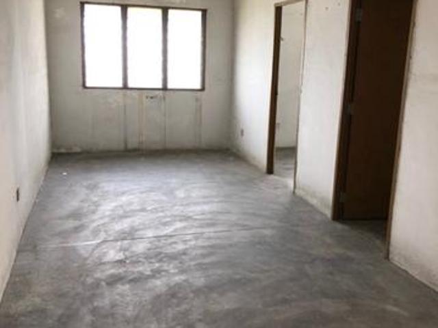 Lestari Apartment Damansara Damai Basic unit for sale