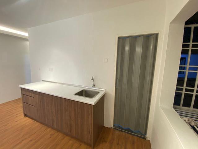 Lestari Apartment Damansara Damai MRT Mcdonald Hero Market