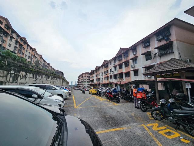 Lestari Aparment Damansara Damai 100 L