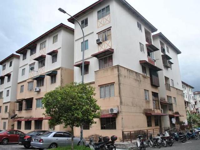 Lestari Perdana Apartment Seri Kembangan Good Condition House