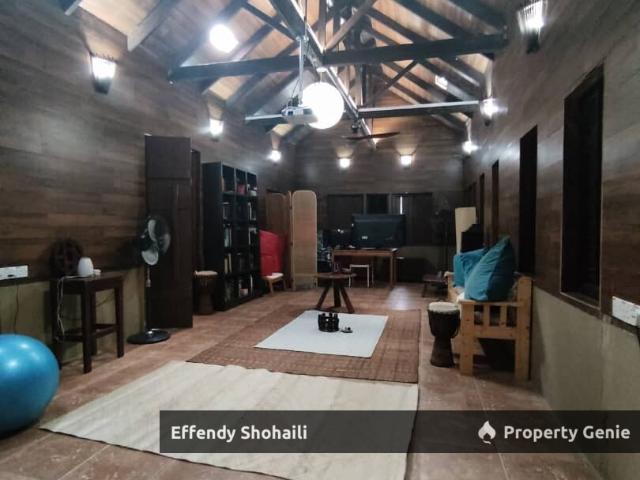 LESTARI PERDANA SERI KEMBANGAN 2 UNIT SEMI D