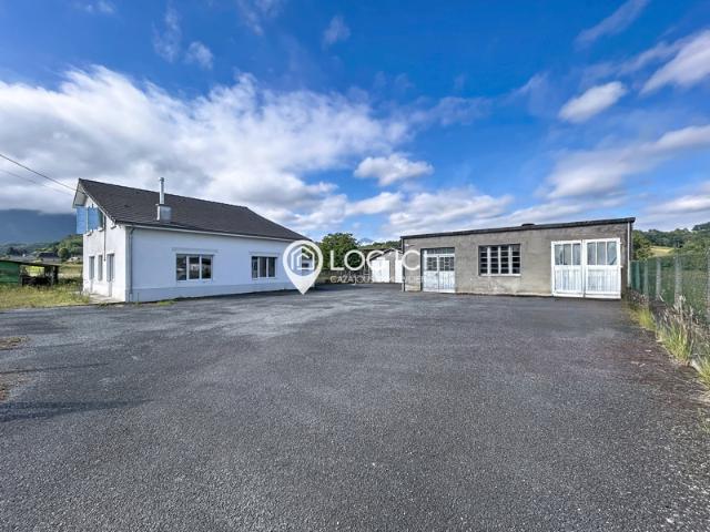 LESTELLE BETHARRAM Vente Maison T8 avec grand terrain