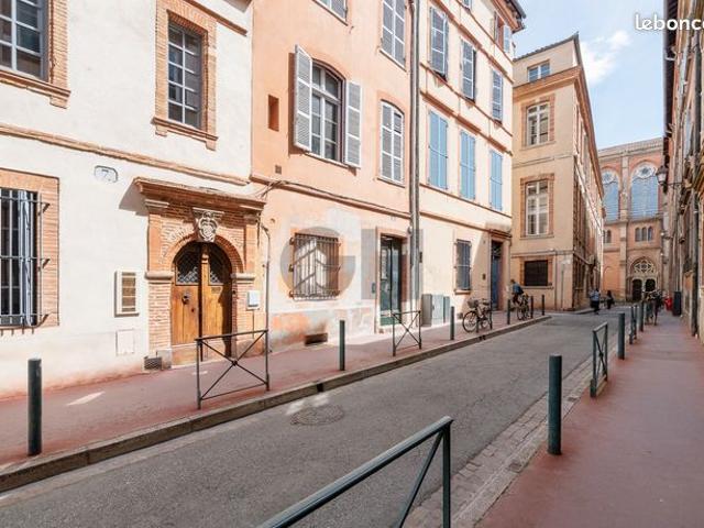 LES CARMES Studio au calme