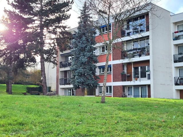 Les Clayes Sous Bois 5 pièce s 80 m2