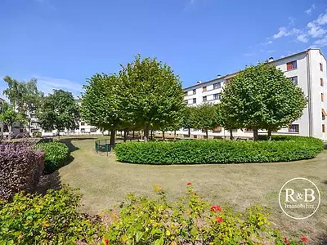 Les Clayes sous Bois 78340 Achat / Vente appartement 4 pièces t4 au dernier étage cave