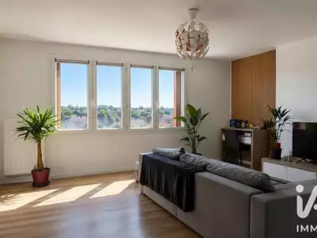 Les Clayes sous Bois 78340 Achat / Vente appartement 3 pièces t3 au dernier étage