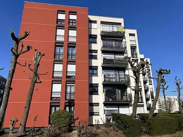 Les Clayes sous Bois 78340 Achat / Vente appartement 3 pièces t3 cave balcon