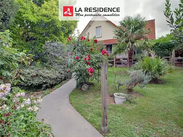 Les Clayes sous Bois 78340 Achat / Vente maison 8 pièces t8 piscine terrasse