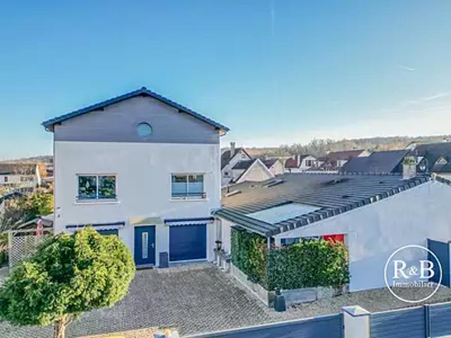 Les Clayes sous Bois 78340 Achat / Vente maison 9 pièces t9 au dernier étage