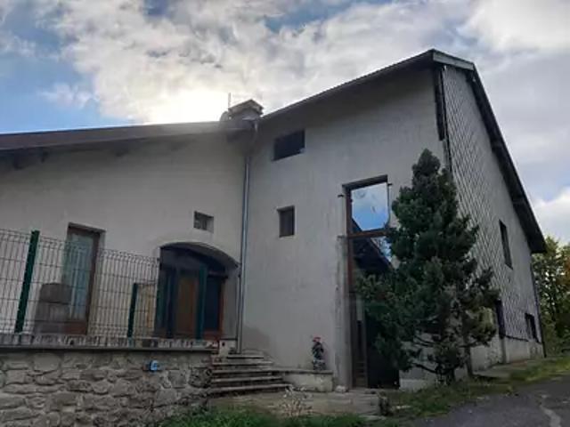 Les Crozets 39260 Location maison 5 pièces t5