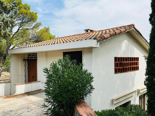 LES ANGLES MAISON 122M² AVEC PISCINE ET GARAGE
