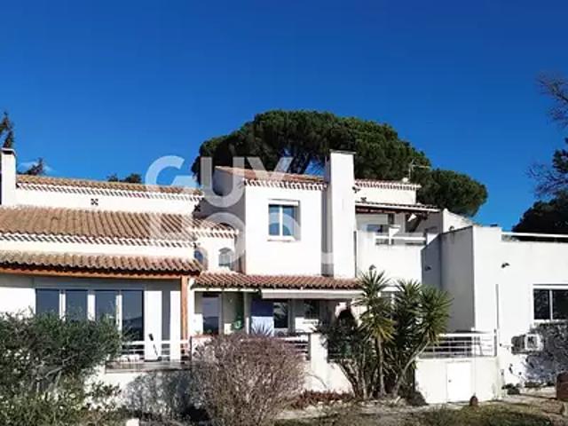 Les Angles 30133 Achat / Vente maison 6 pièces t6 au dernier étage piscine