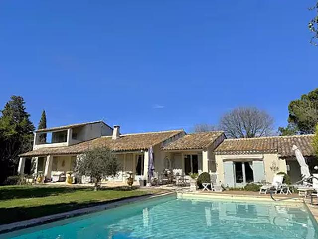 Les Angles 30133 Achat / Vente maison 9 pièces t9 au dernier étage parking