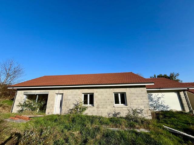 Les Abrets en Dauphiné, maison neuve de plain pied à terminer