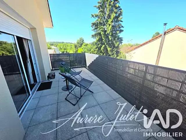 Les Abrets en Dauphiné 38490 Achat / Vente appartement 4 pièces t4 au dernier étage parking