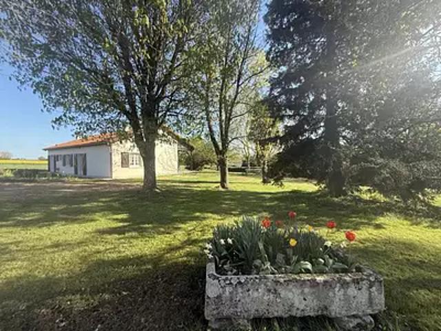 Les Adjots 16700 Achat / Vente maison 6 pièces t6 jardin terrasse