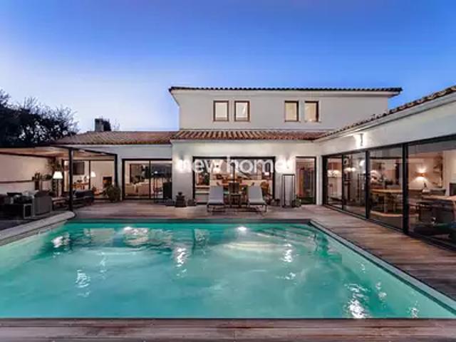 Les Adrets de l'Estérel 83600 Achat / Vente maison 7 pièces t7 piscine
