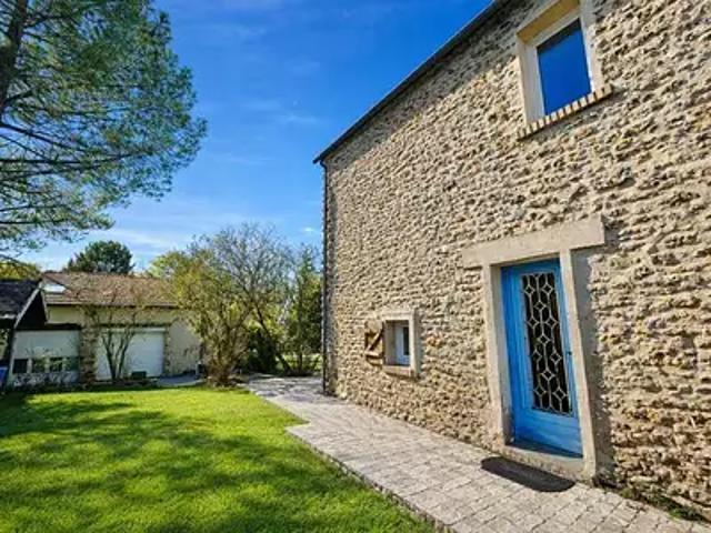 Les Alluets le Roi 78580 Achat / Vente maison 5 pièces t5 parking