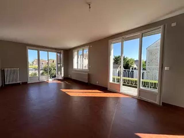 Les Alluets le Roi 78580 Location maison 5 pièces t5