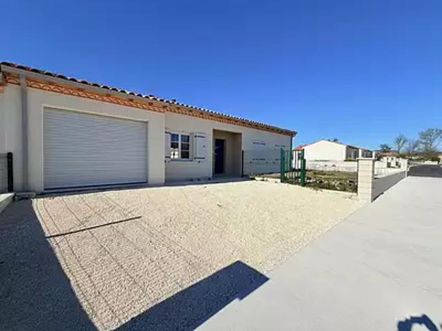Les Artigues de Lussac 33570 Achat / Vente maison 5 pièces t5 au dernier étage