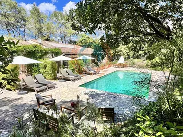 Les Arcs 83460 Achat / Vente maison 7 pièces t7