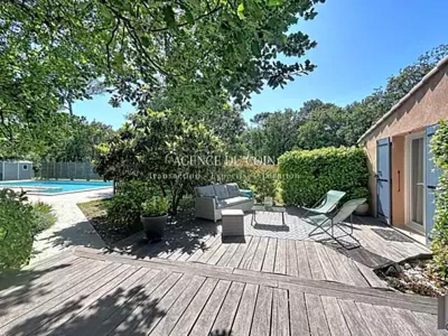 Les Arcs 83460 Achat / Vente maison 4 pièces t4 piscine parking