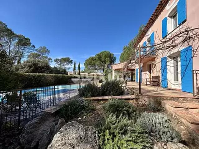 Les Arcs 83460 Achat / Vente maison 5 pièces t5 piscine