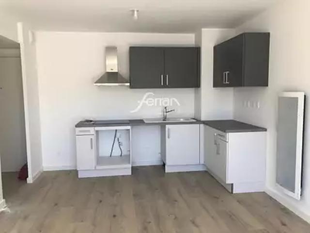 Les Arcs 83460 Location appartement 3 pièces t3 au dernier étage parking