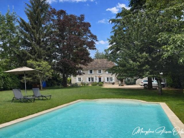 Les Avenières Vente Propriété/château 38