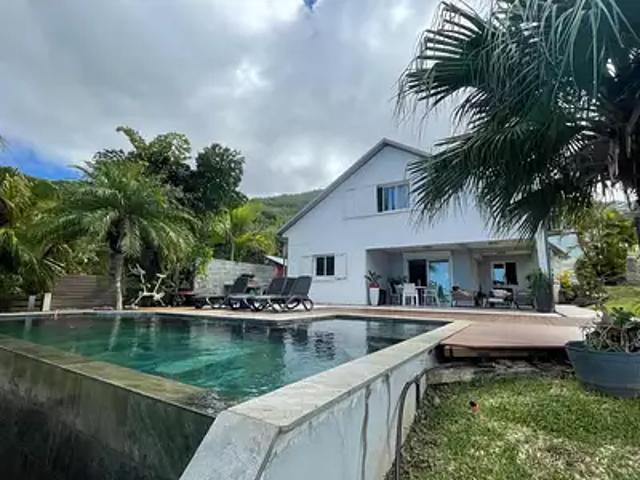 Les Avirons 97425 Achat / Vente maison 6 pièces t6 piscine jardin