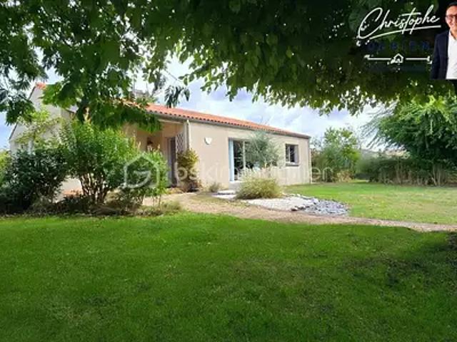 Les Brouzils 85260 Achat / Vente maison 5 pièces t5 terrasse