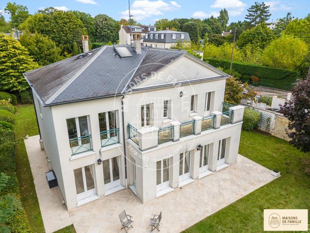 Les Erables Maison 8 pièces de 270 m2 à vendre à Croissy Sur Seine