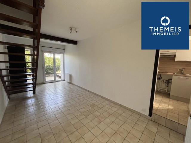 Les Essart Le Roi T2 en duplex