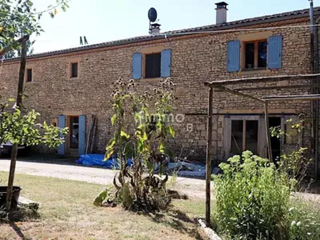 Les Eyzies 24620 Achat / Vente maison 13 pièces t13 terrasse parking