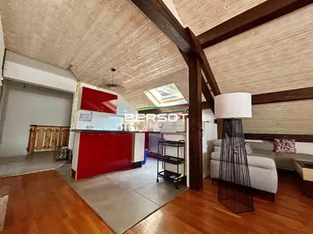 Les Fins 25500 Achat / Vente appartement 3 pièces t3 au dernier étage