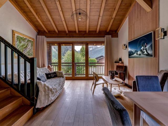 LES HOUCHES Appartement de 4 chambres réparties sur quatre étages, offrant une vue imprenable