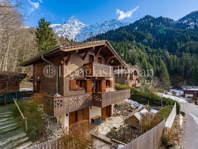 Les Houches Chalet de 3 chambres récemment rénové 105m² Les Houches