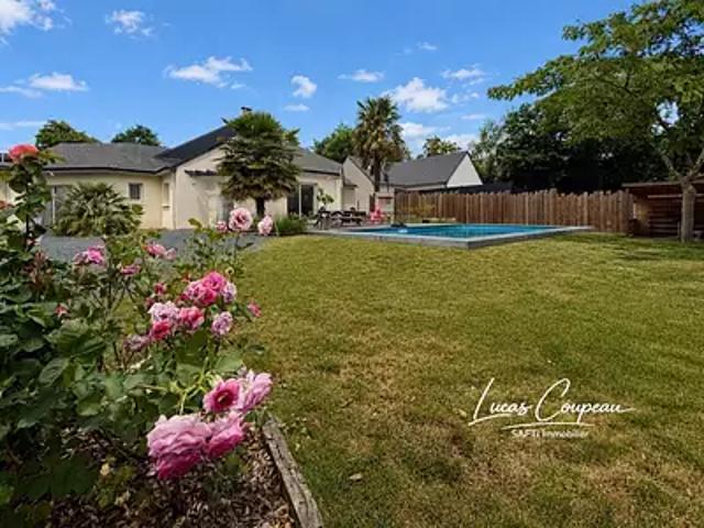 Les Hauts d'Anjou 49330 Achat / Vente maison 6 pièces t6 piscine terrasse