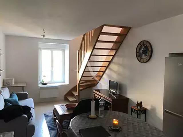 Les Hauts d'Anjou 49330 Location appartement 2 pièces t2 au dernier étage