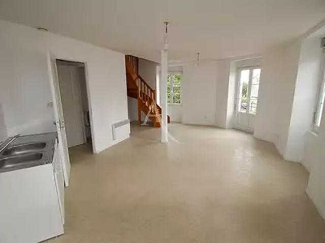 Les Hauts d'Anjou 49330 Location appartement 3 pièces t3 au dernier étage