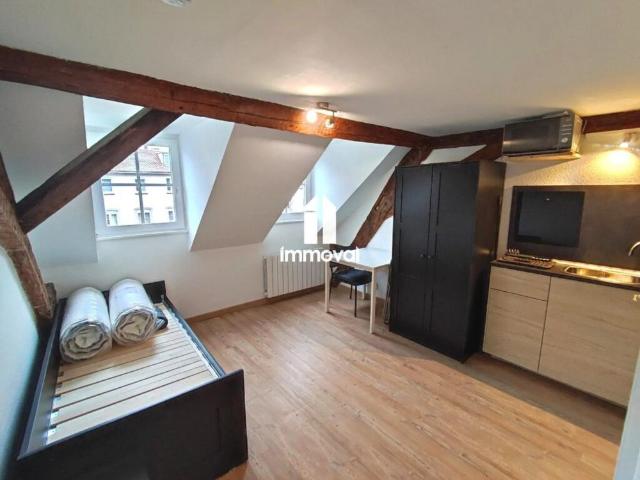 LES HALLES STUDIO MEUBLÉ 16.84M²