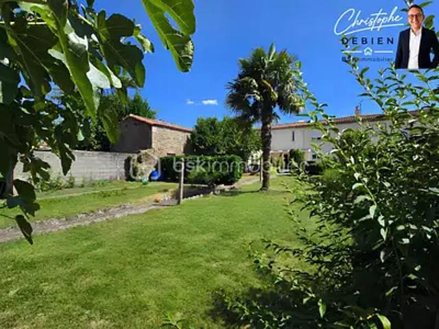 Les Herbiers 85500 Achat / Vente maison 7 pièces t7 terrasse cave
