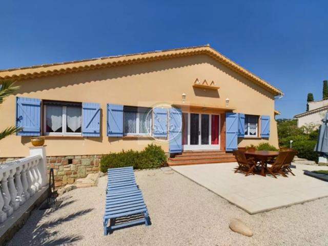 Les Issambres – À Vendre Jolie villa de 84 m² avec piscine, 3 chambres, garage et jardin paysager