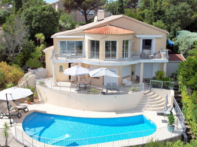 Les Issambres VUE PANORAMIQUE MER Villa 4 pièce s 160 m2