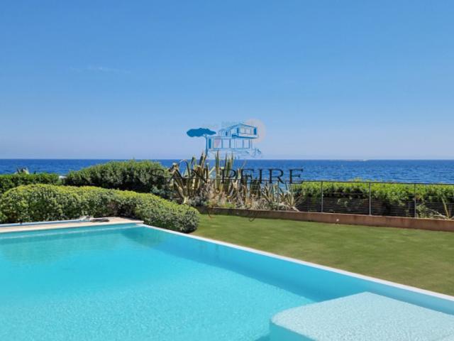 Les Issambres, Villa Pied dans l'eau avec piscine