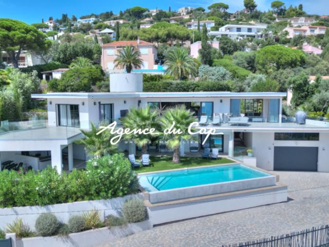LES ISSAMBRES VILLA VUE MER PROCHE MER ET COMMERCES